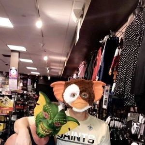 Meet your Posher, Adam